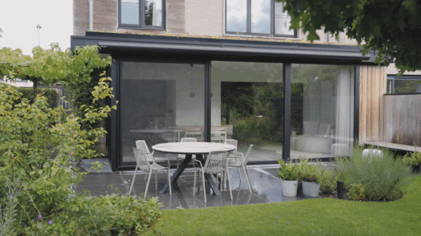 Steellook uitbouw