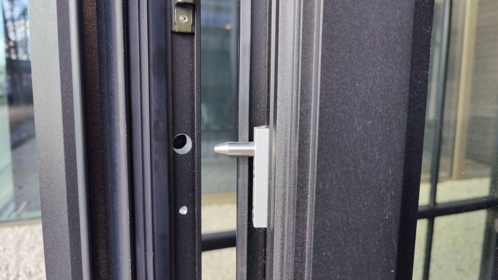 Verandadeur met dievenklauw